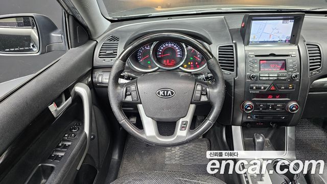 Kia Sorento 2010 — photo 12
