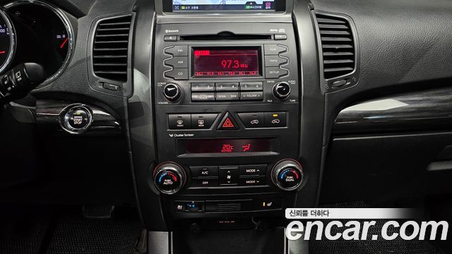 Kia Sorento 2010 — photo 13