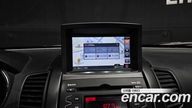 Kia Sorento 2010 — photo 15