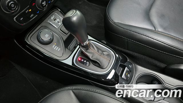 Jeep Compass 2019 — photo 9