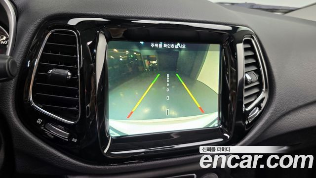 Jeep Compass 2019 — photo 16