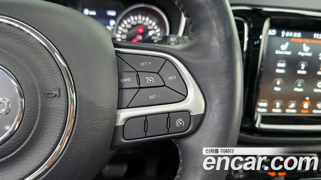 Jeep Compass 2019 — photo 17