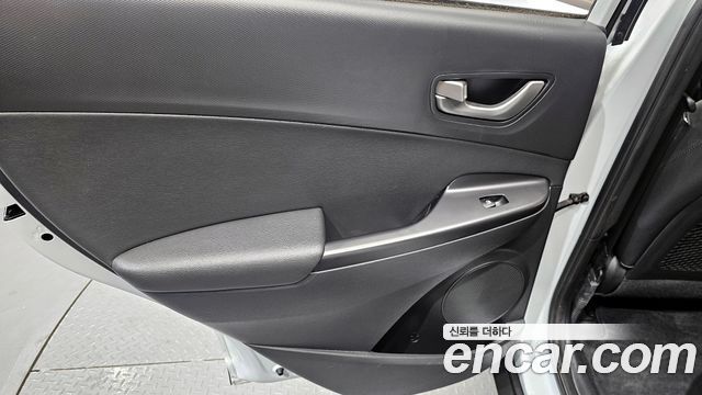 Hyundai Kona 2018 — photo 15