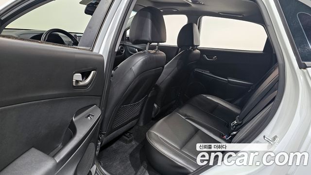 Hyundai Kona 2018 — photo 16