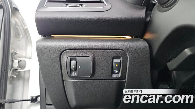 Renault Korea SM6 2016 — photo 18