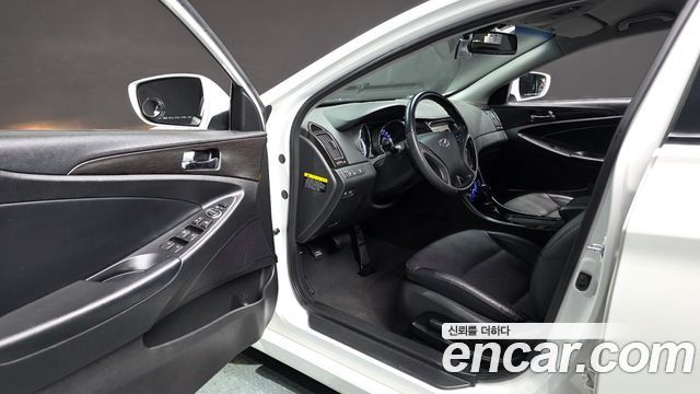 Hyundai Sonata 2012 — photo 10