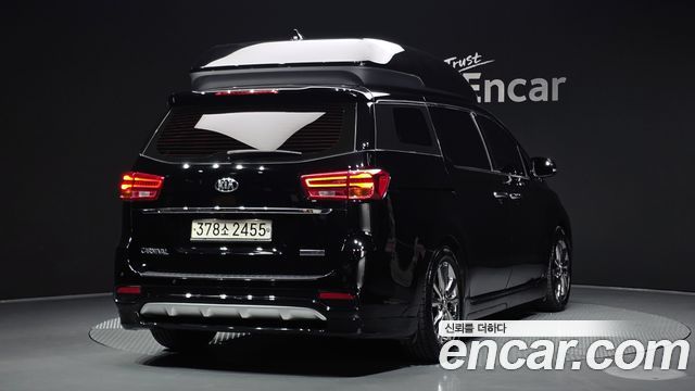 Kia Canival 2019 — photo 2