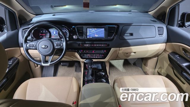 Kia Canival 2019 — photo 10