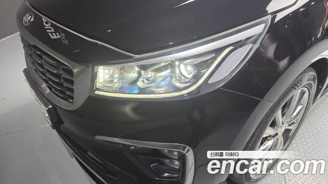 Kia Canival 2019 — photo 8