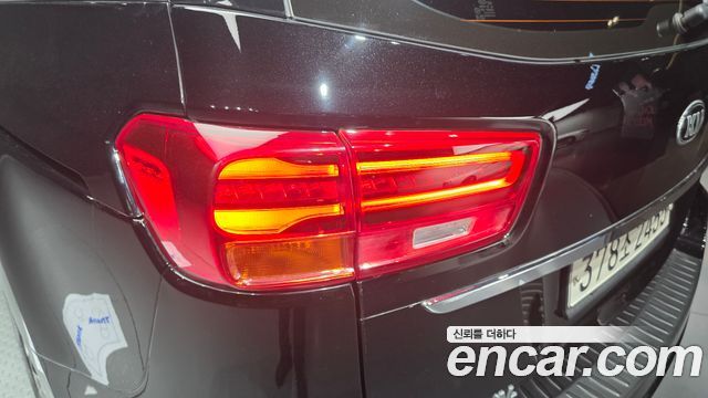 Kia Canival 2019 — photo 9