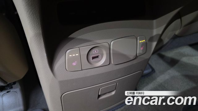 Kia Canival 2019 — photo 27