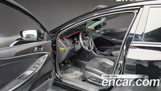 Hyundai Sonata 2013 — photo 10