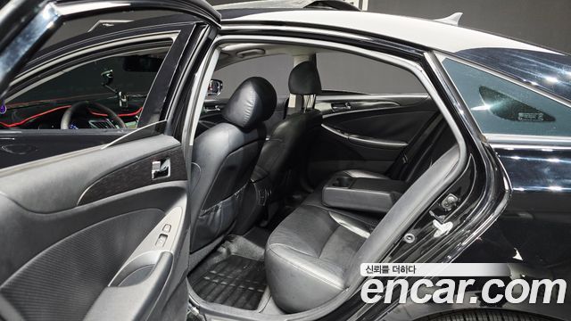 Hyundai Sonata 2013 — photo 11