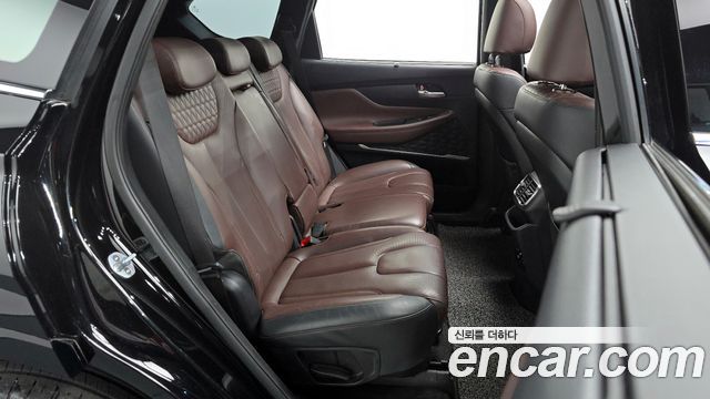 Hyundai Santafe 2019 — photo 17