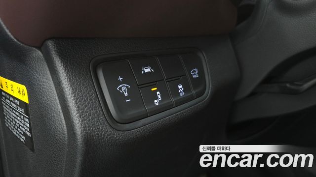 Hyundai Santafe 2019 — photo 27