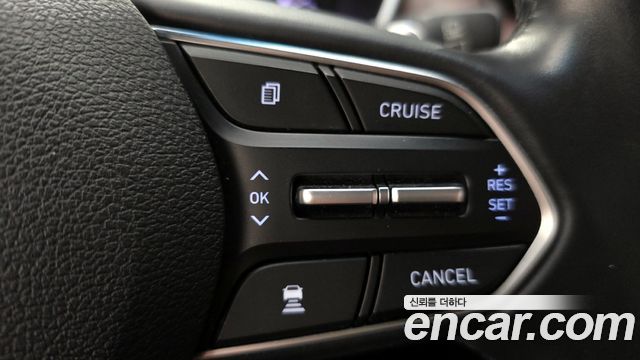 Hyundai Santafe 2019 — photo 32
