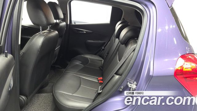 Chevrolet Korea Spark 2017 — photo 16