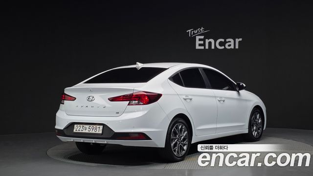 Hyundai AVANTE 2020 — photo 2