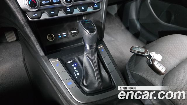 Hyundai AVANTE 2020 — photo 9