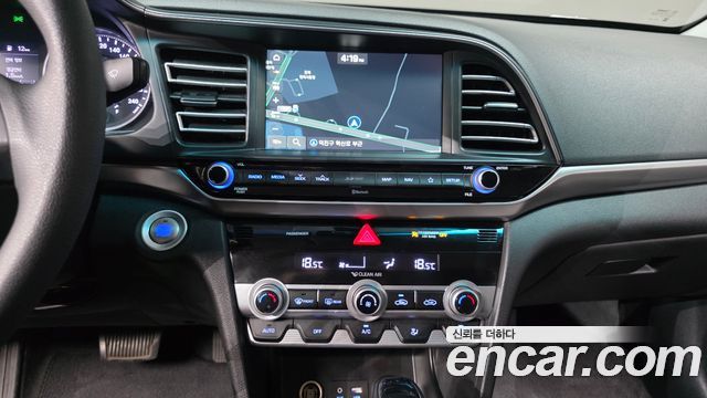 Hyundai AVANTE 2020 — photo 14