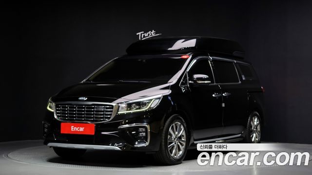Kia Canival 2019 — photo 1