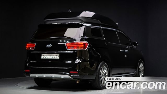 Kia Canival 2019 — photo 2