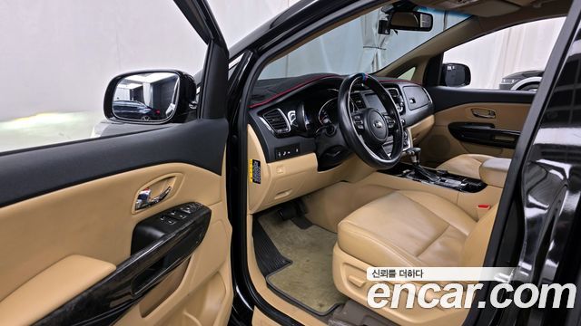 Kia Canival 2019 — photo 13