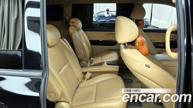 Kia Canival 2019 — photo 18
