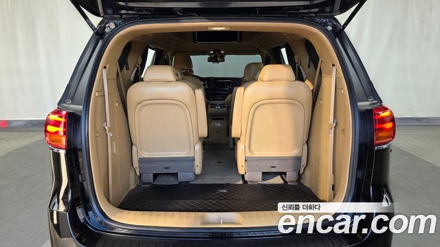 Kia Canival 2019 — photo 26