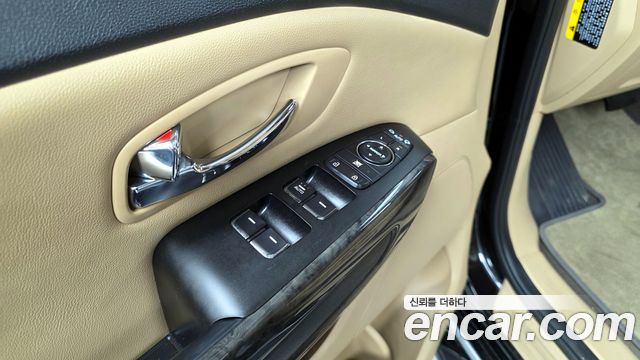 Kia Canival 2019 — photo 28