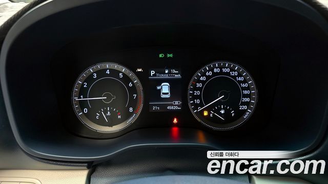 Hyundai Venue 2022 — photo 11
