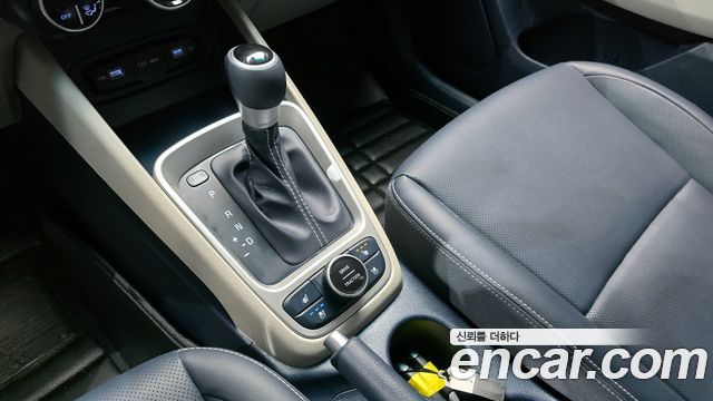 Hyundai Venue 2022 — photo 12