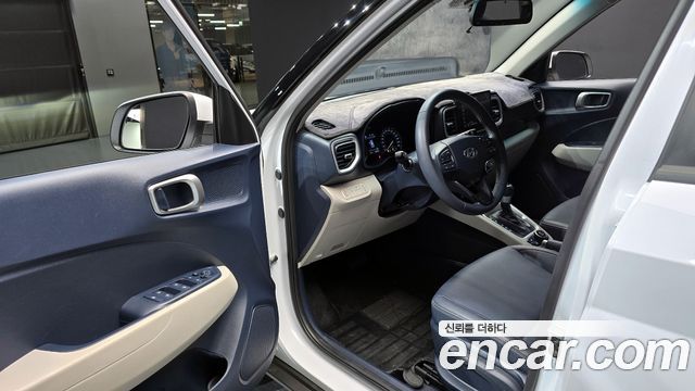 Hyundai Venue 2022 — photo 13