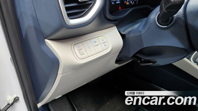 Hyundai Venue 2022 — photo 24