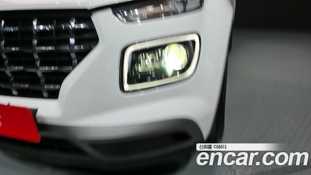 Hyundai Venue 2022 — photo 8