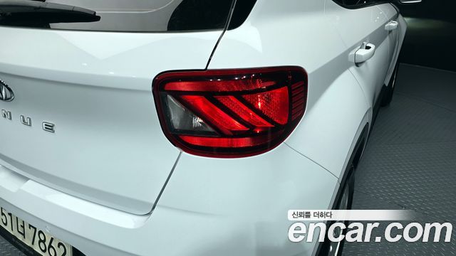 Hyundai Venue 2022 — photo 9