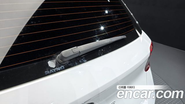 Hyundai Venue 2022 — photo 32