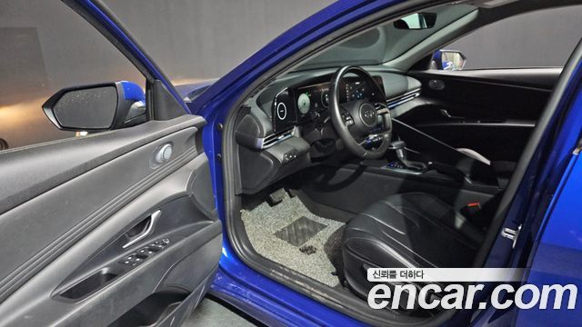 Hyundai AVANTE 2021 — photo 13
