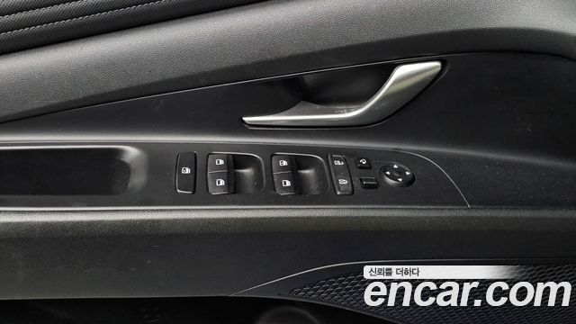 Hyundai AVANTE 2021 — photo 24