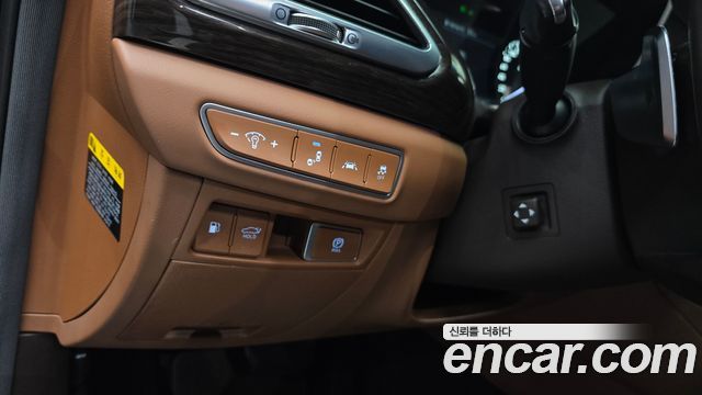 Genesis G90 2019 — photo 22