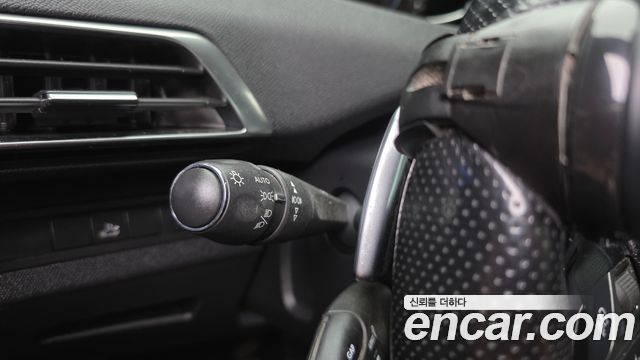 Peugeot 5008 2021 — photo 18
