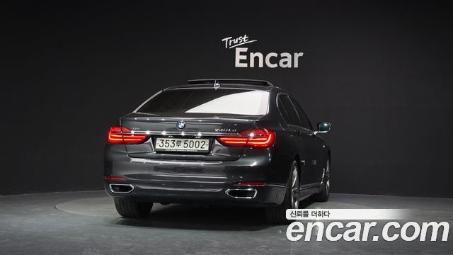 BMW 7-Series 2016 — photo 4