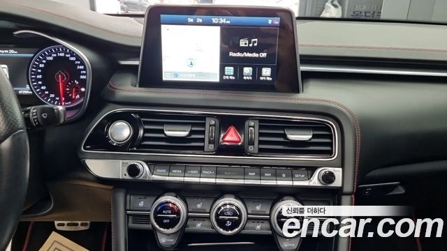 Genesis G70 2018 — photo 10