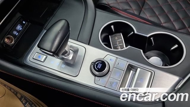 Genesis G70 2018 — photo 12