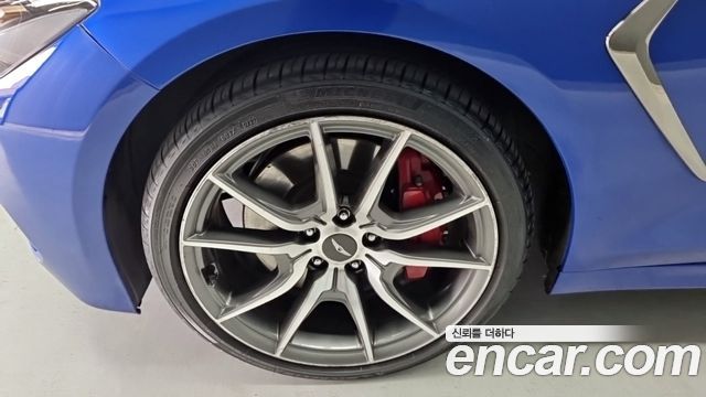 Genesis G70 2018 — photo 18