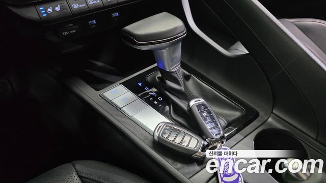 Hyundai AVANTE 2021 — photo 12