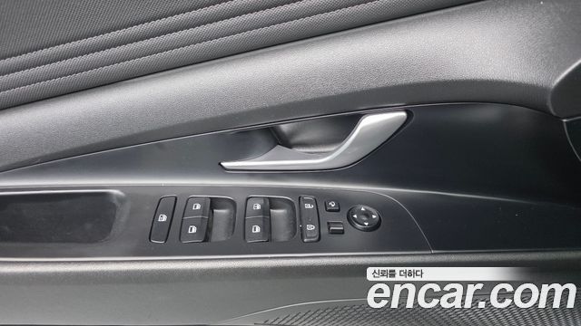 Hyundai AVANTE 2021 — photo 17