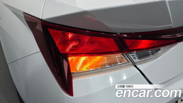 Hyundai AVANTE 2021 — photo 9