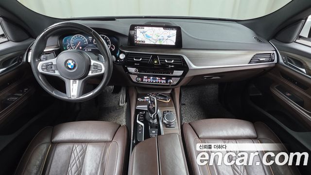 BMW Gran Turismo 2019 — photo 10