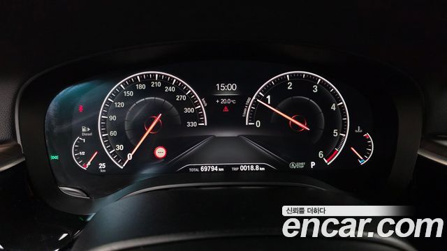 BMW Gran Turismo 2019 — photo 11